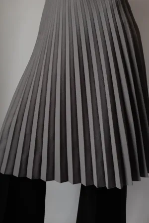 PLEATED GREY MIDI VINTAGE SKIRT
